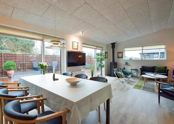 Semesterbostad Beautiful In With Wifi